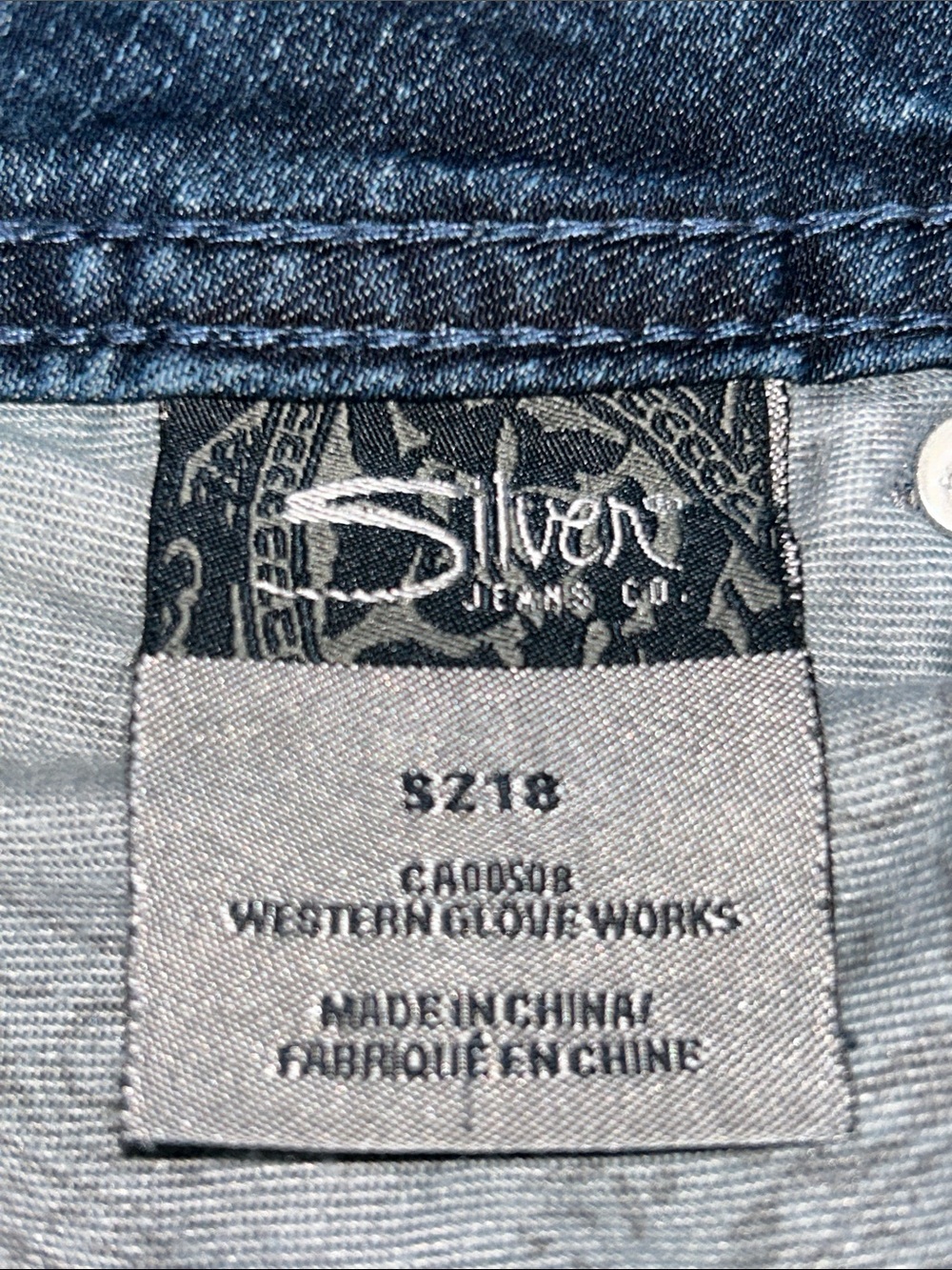 Silver Suki Flap Capri Jeans - Picture 6 of 9